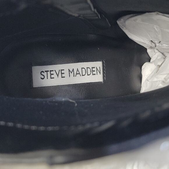 Steve Madden Perlina Black Leather Chain Ankle Boots NWT NIB, Size 9 - Picture 13 of 15